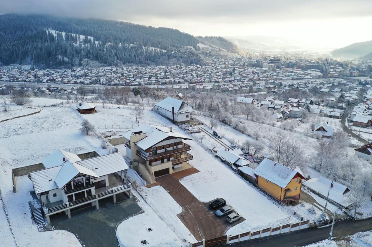 Chalet First Hill Ґурагумора Екстер'єр фото