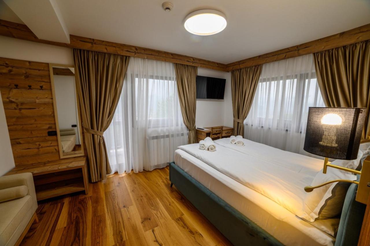 Chalet First Hill Ґурагумора Екстер'єр фото