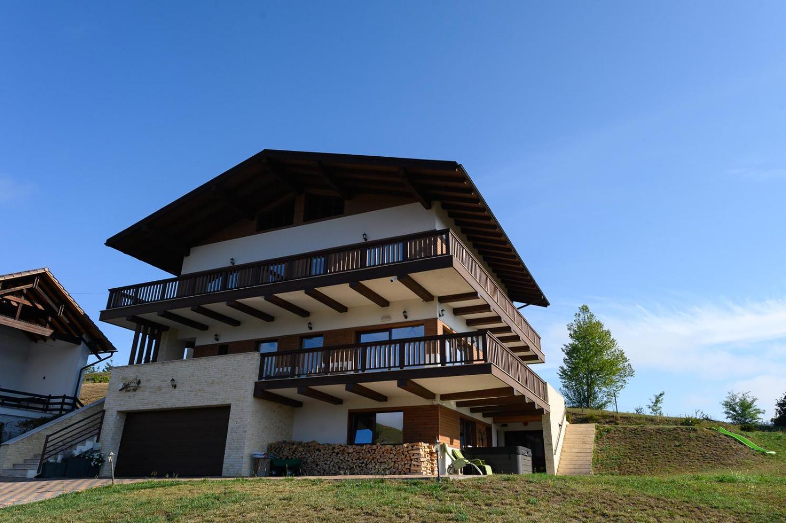 Chalet First Hill Ґурагумора Екстер'єр фото